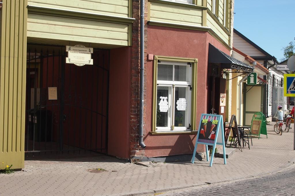 Haapsalu Old Town Apartment Exterior photo